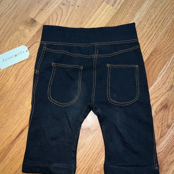 Eye Candy Girls Shorts - Picture 2 of 2